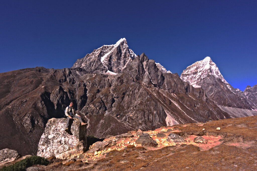 Rock peaks above the trail, Everest Base Camp