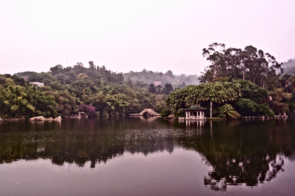 Lake and pavilion in the rain, Xiamen in January